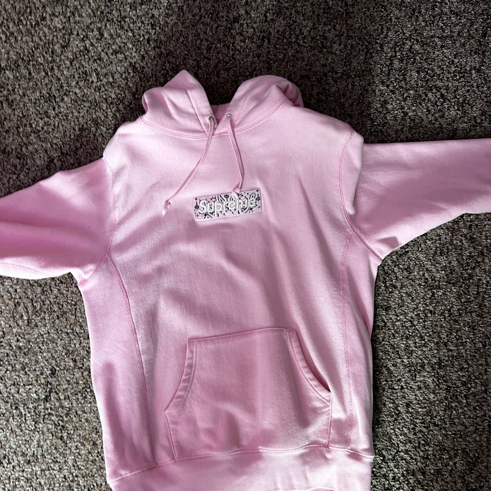 Supreme box logo